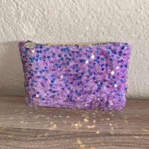 Ipsy makeup bag with 5 mini products